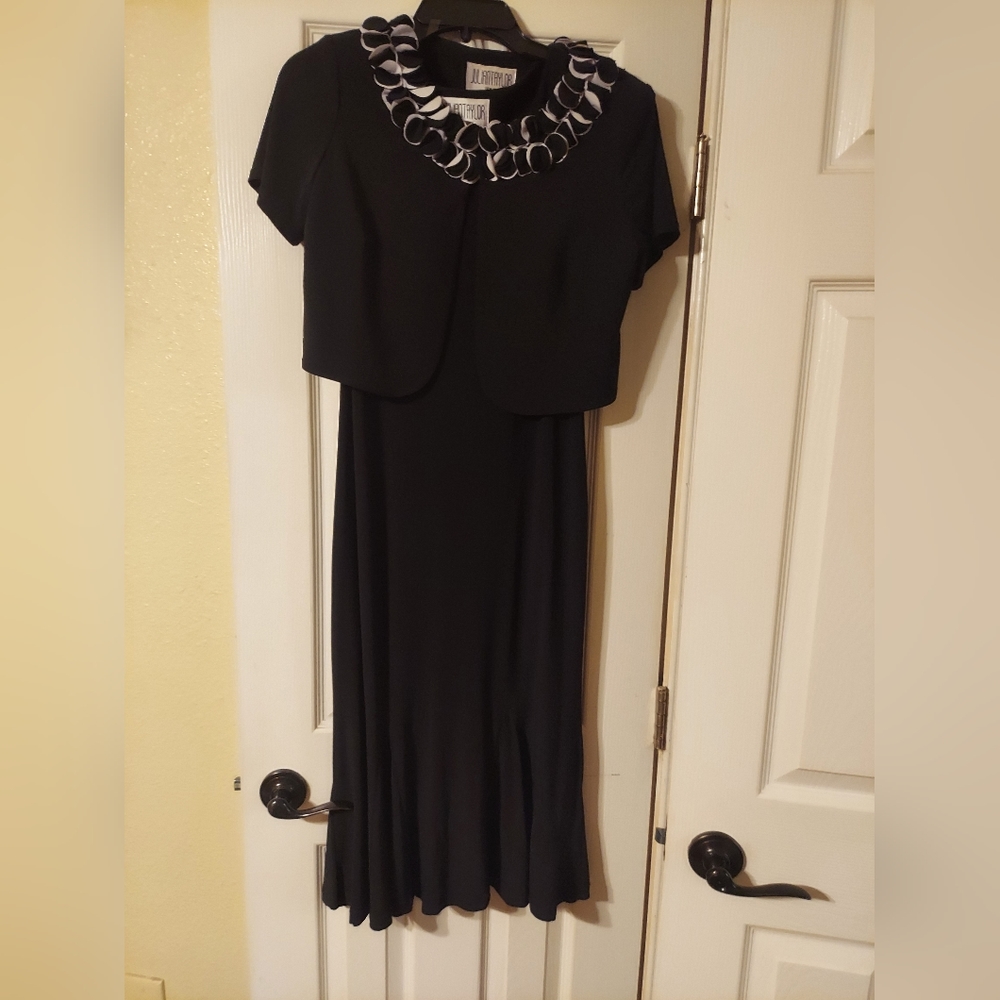 Women's dress